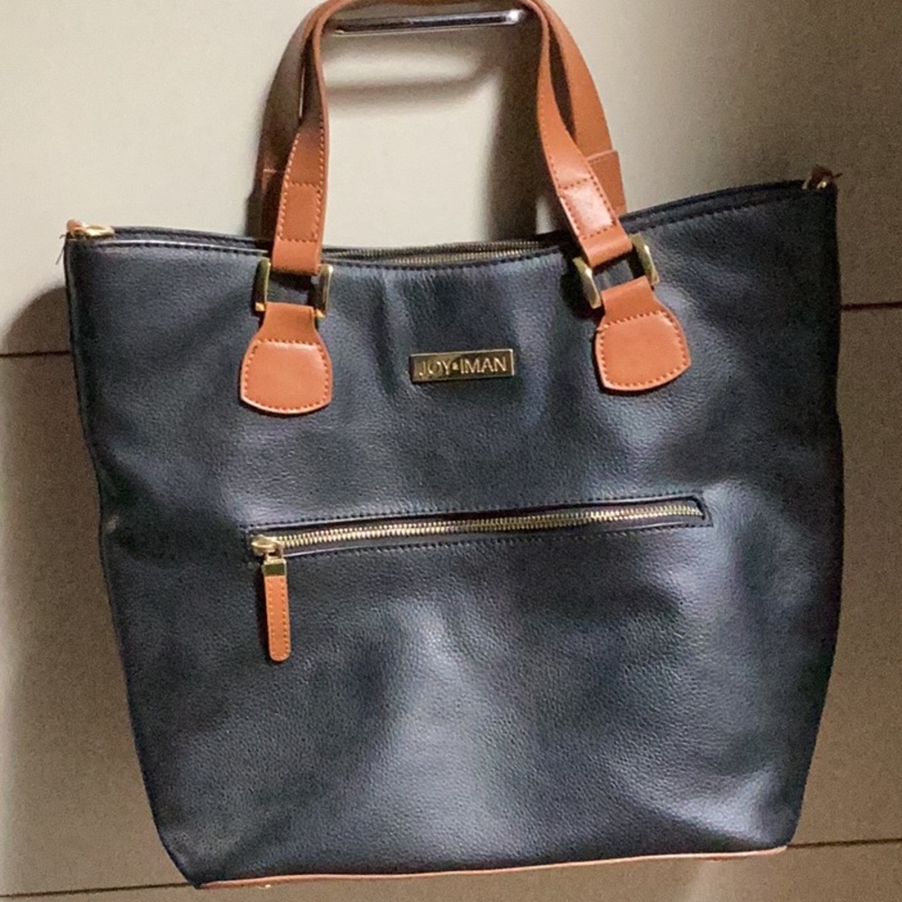Joy & Iman black leather purse w/matching crossbody on the go bag. - Picture 2 of 8